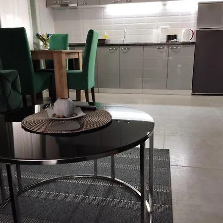 Green!! Apartment
